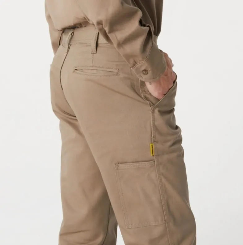 Pantalón de trabajo beige, detalle de la tela