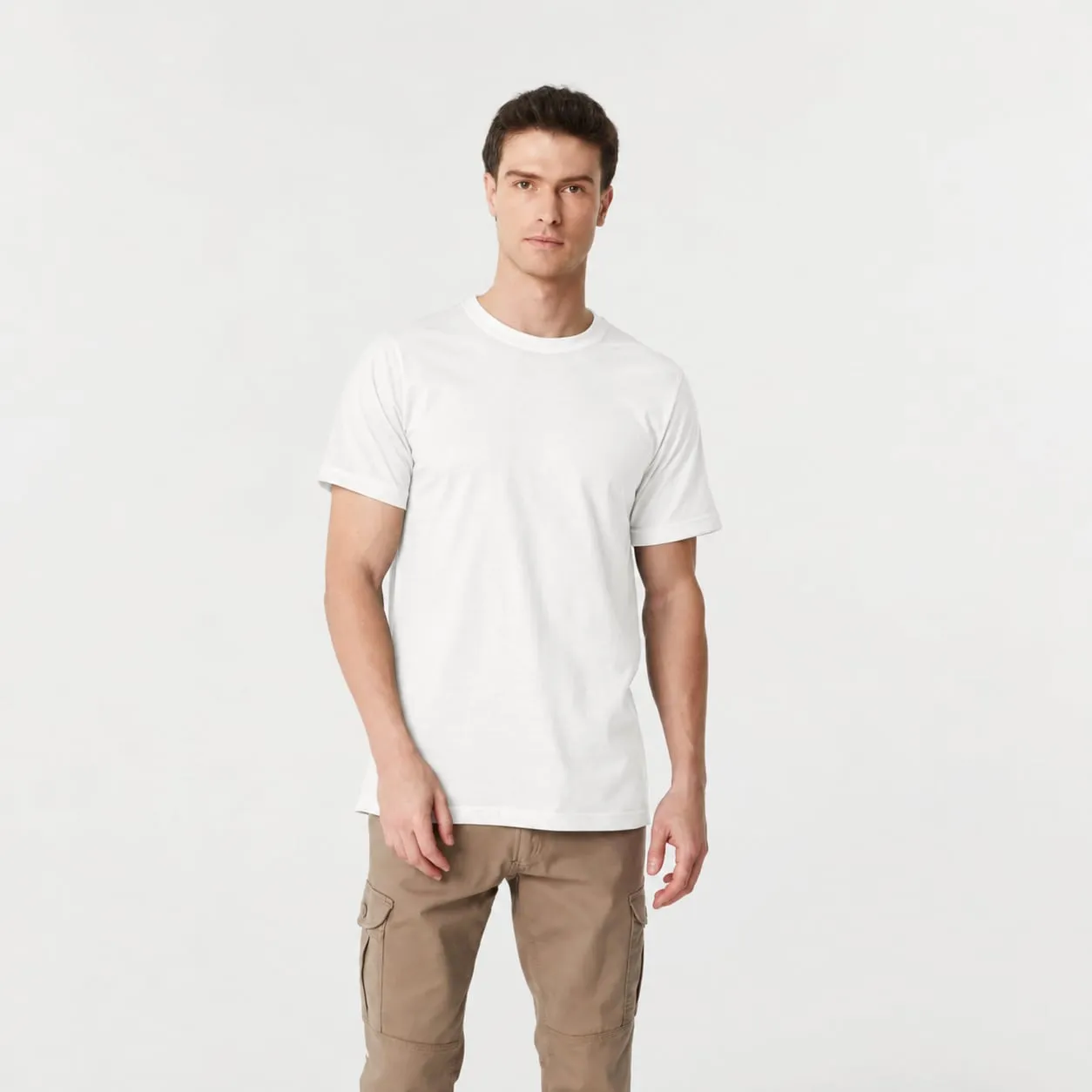 Remera cuello redondo blanco, color de referencia